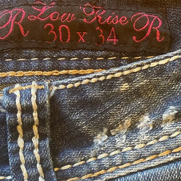 Rock & Roll Cowgirl - Picture 8 of 9